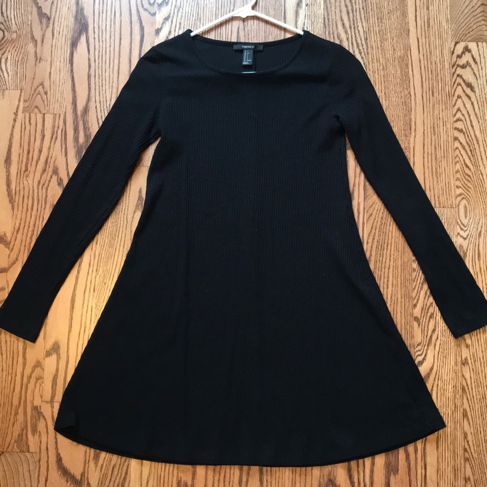 Black mini long sleeve dress!!